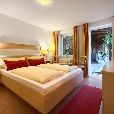 Steinhuder Hof Panzió 4*